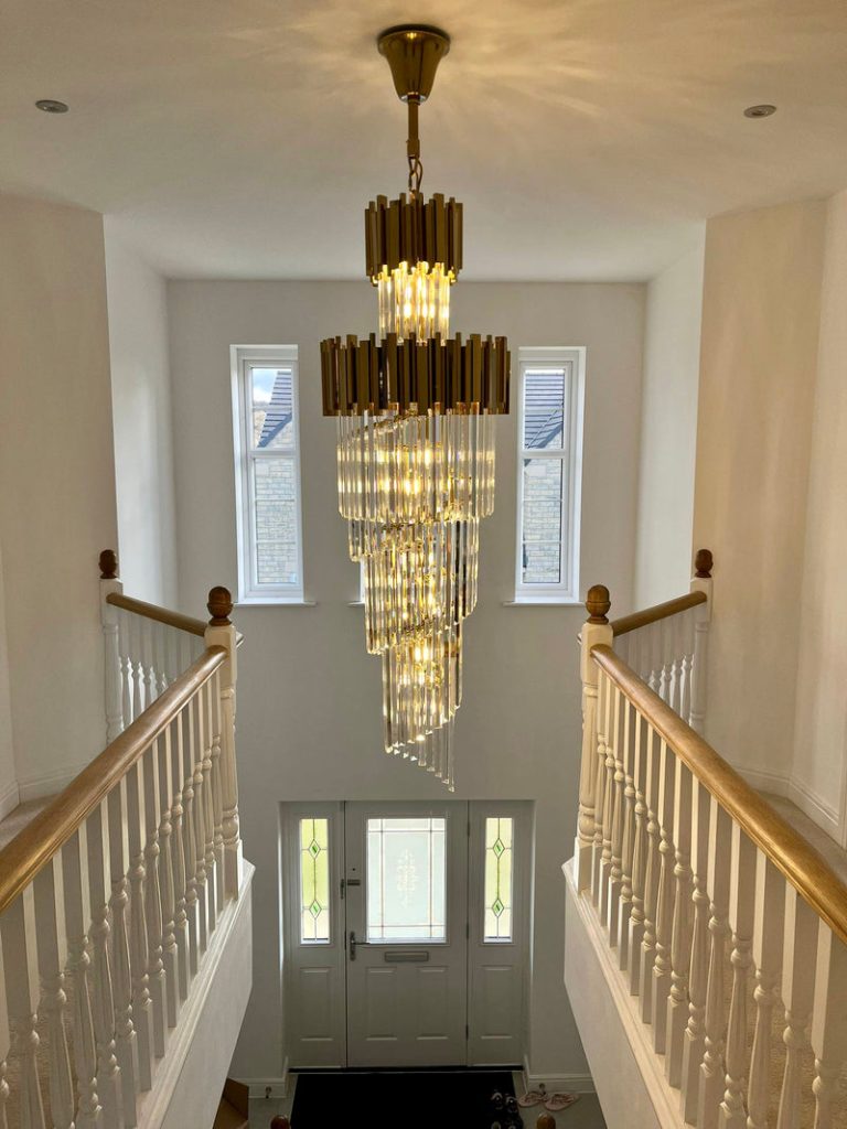 Sparkle and Shine: Glamorous Staircase Chandelier Suggestions